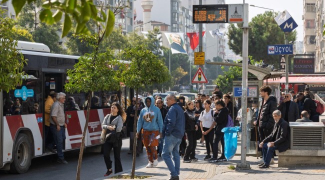 Akıllı duraklar, Büyükşehir'in kendi yazılımıyla devrede